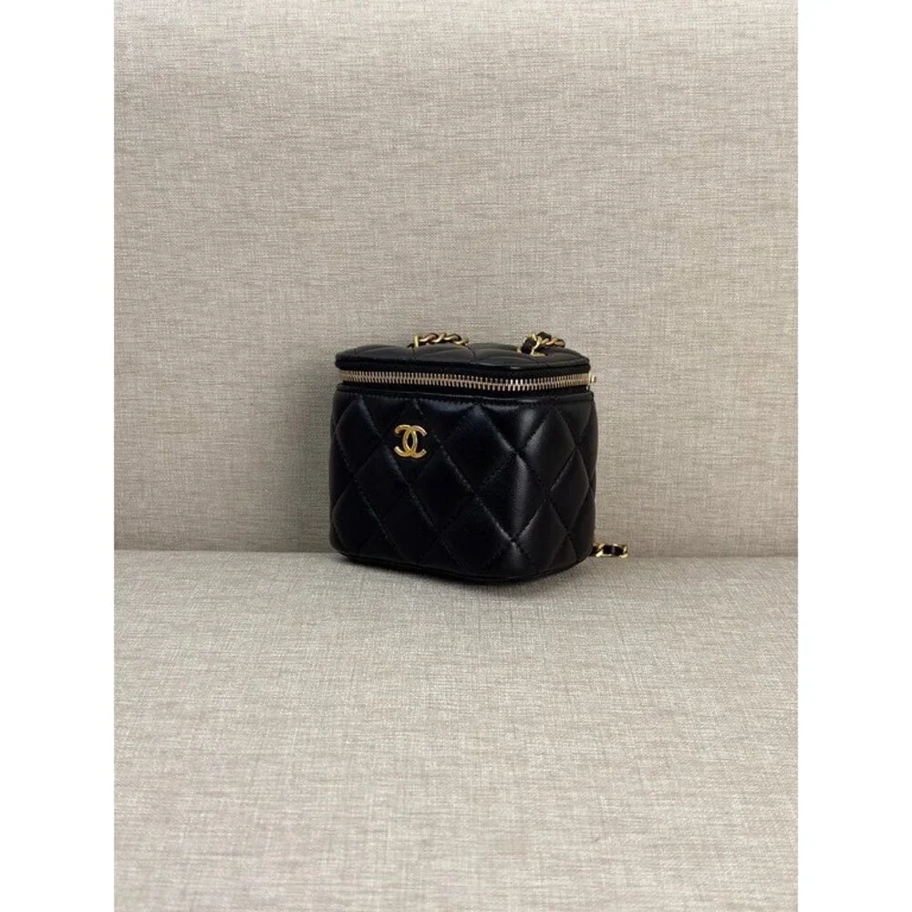 CHANEL Black Lambskin Vanity Case Small GHW